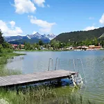 公寓 Luxus Poolblick - Mit Eigener Sauna By Interhome *