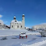 Luxus Poolblick - Mit Eigener Sauna By Interhome