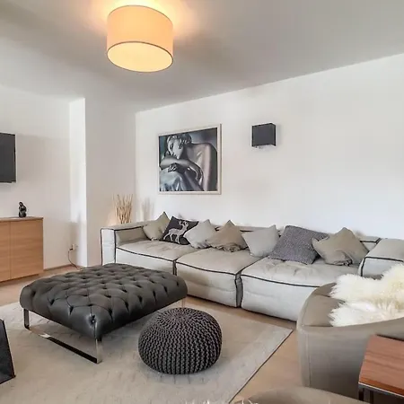 Appartement Luxus Poolblick - Mit Eigener Sauna By Interhome Seefeld in Tirol