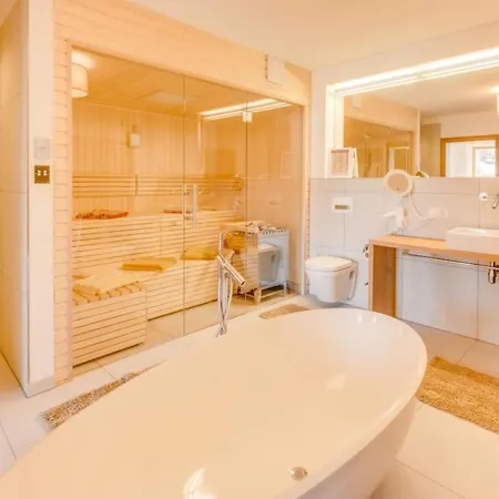 Luxus Poolblick - Mit Eigener Sauna By Interhome Appartement Seefeld in Tirol