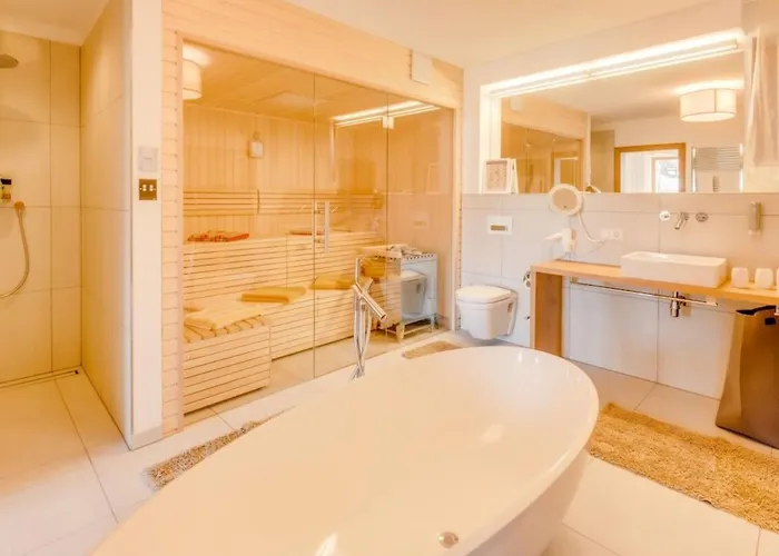 Luxus Poolblick - Mit Eigener Sauna By Interhome Lejlighed Seefeld in Tirol